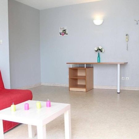 Appartement 2 Pieces Avec Balcon, Parking Et Piscine, La Rochelle - Fr-1-246-11 외부 사진