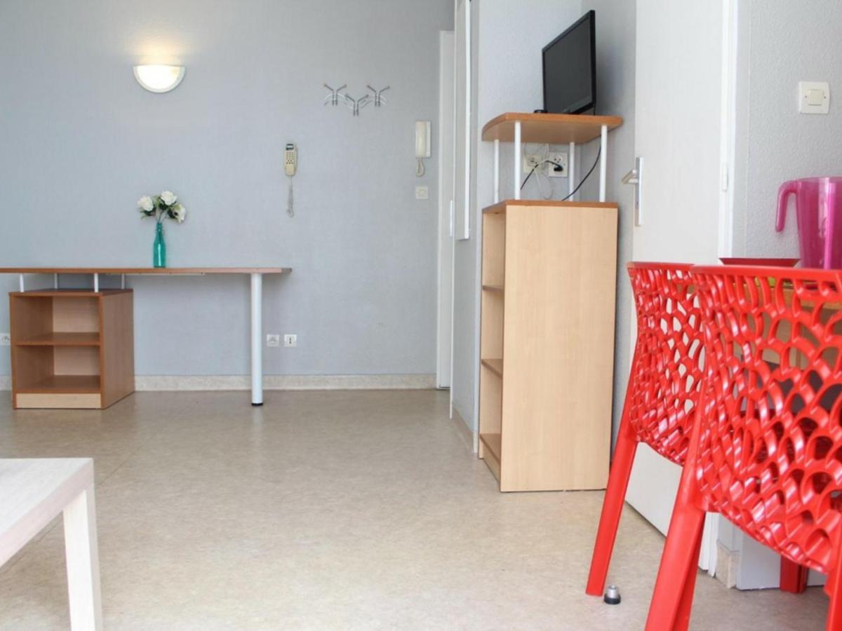 Appartement 2 Pieces Avec Balcon, Parking Et Piscine, La Rochelle - Fr-1-246-11 외부 사진