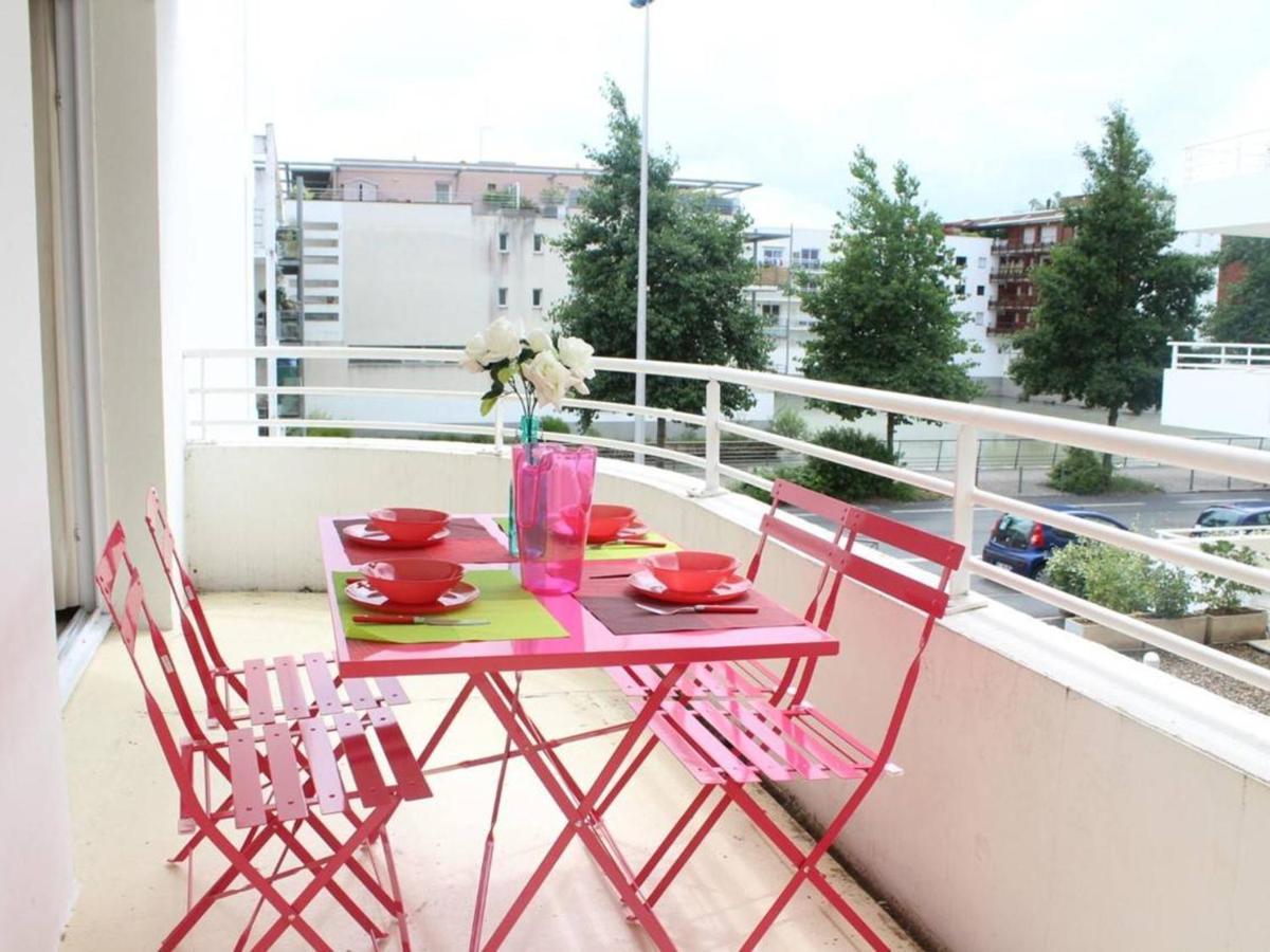 Appartement 2 Pieces Avec Balcon, Parking Et Piscine, La Rochelle - Fr-1-246-11 외부 사진